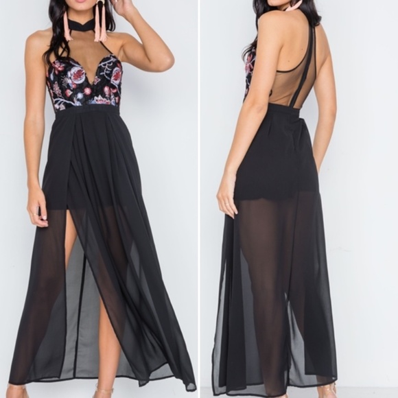 Trend Setter Diva Boutique Dresses & Skirts - EMBELLISHED BLACK FLORAL MAXI